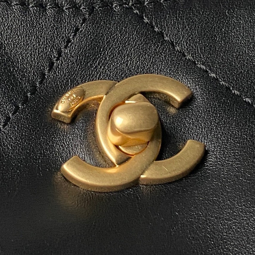 Chanel 2025 Bag 28cm Black Calfskin 318240