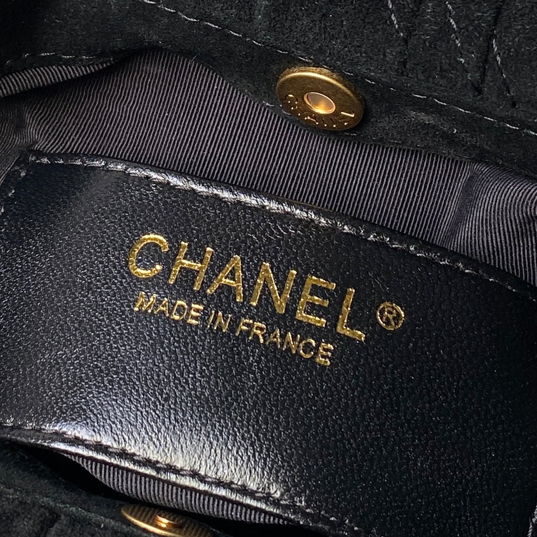 CC 26 Pouch Large Black Tortoiseshell Suede 286192