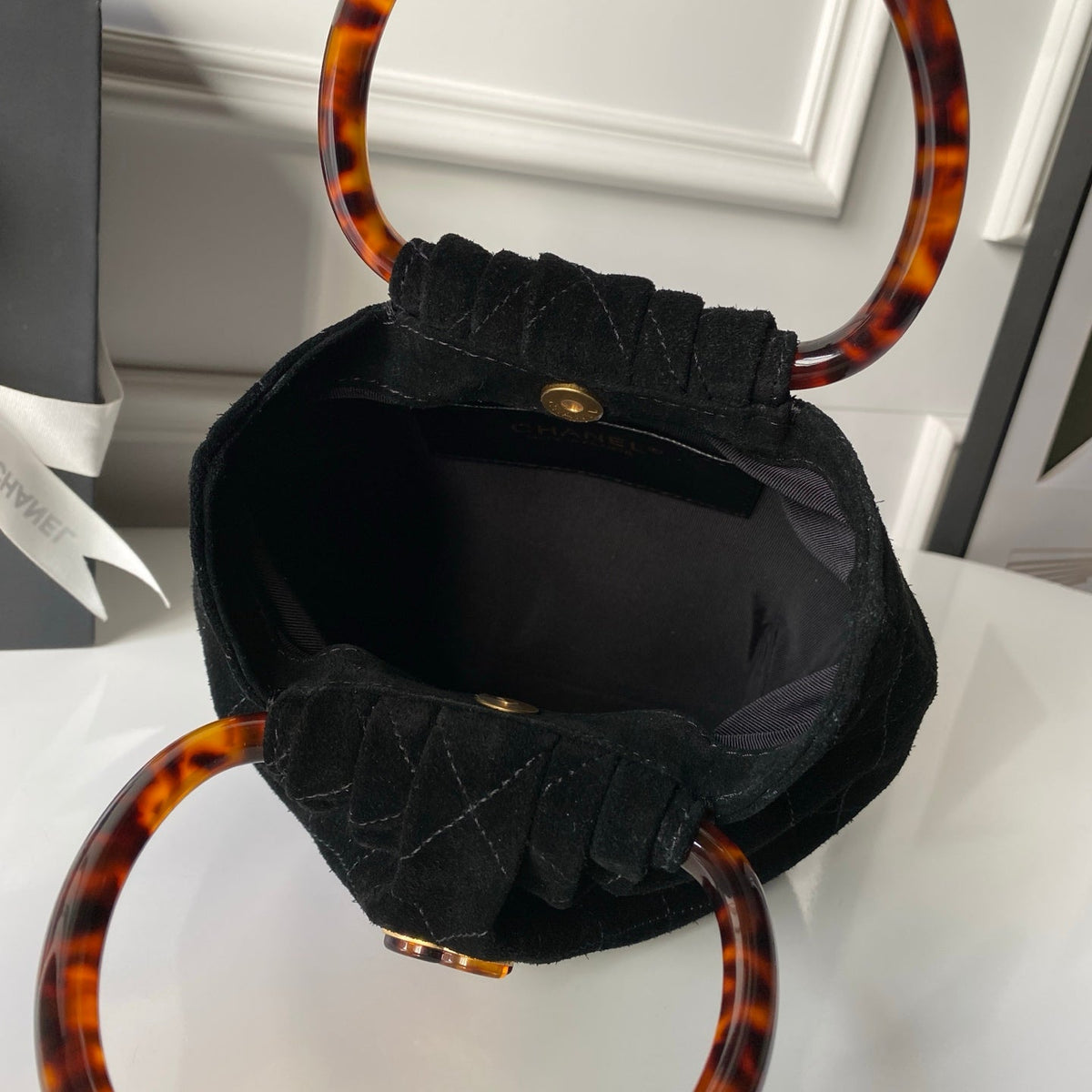CC 26 Pouch Large Black Tortoiseshell Suede 286192