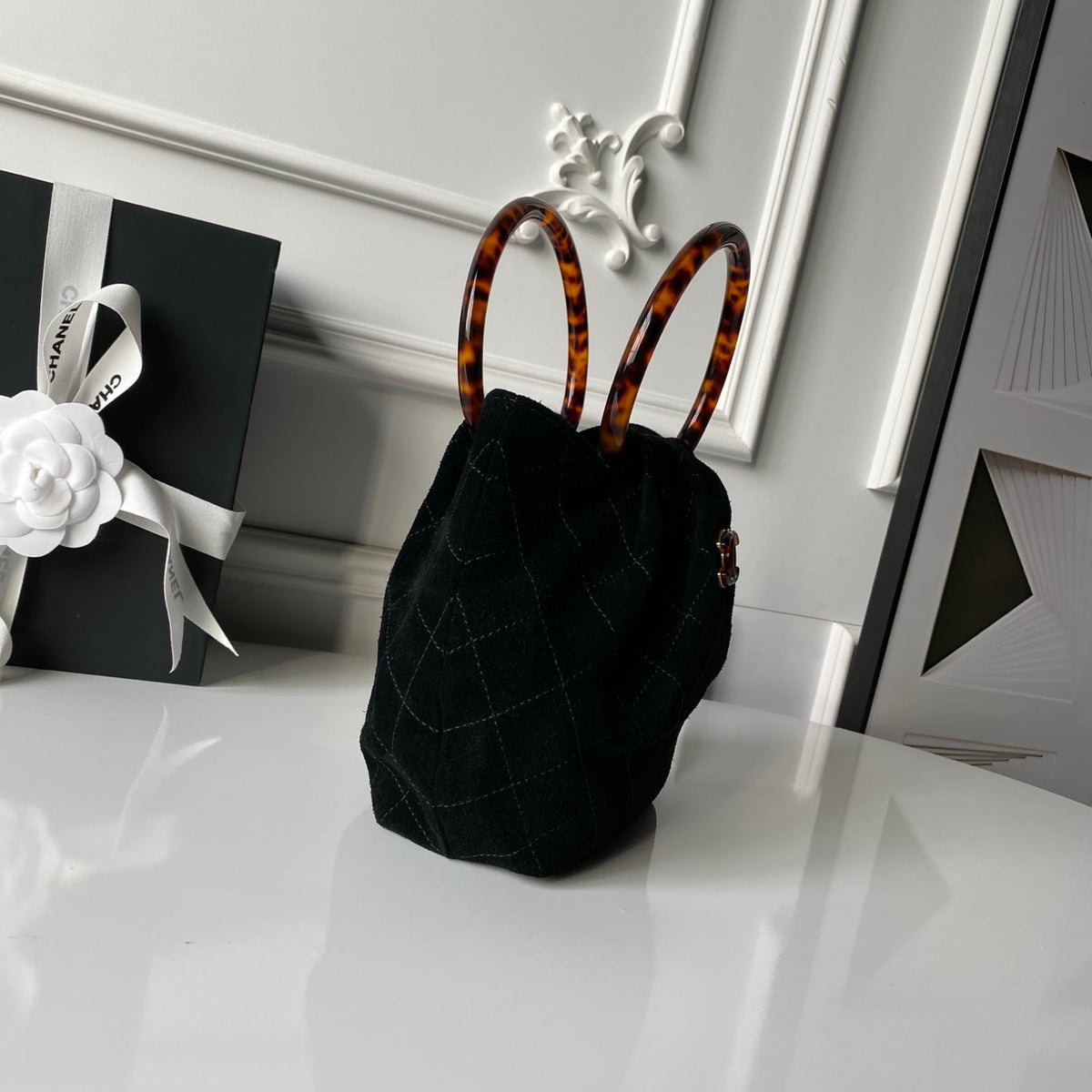 CC 26 Pouch Large Black Tortoiseshell Suede 286192