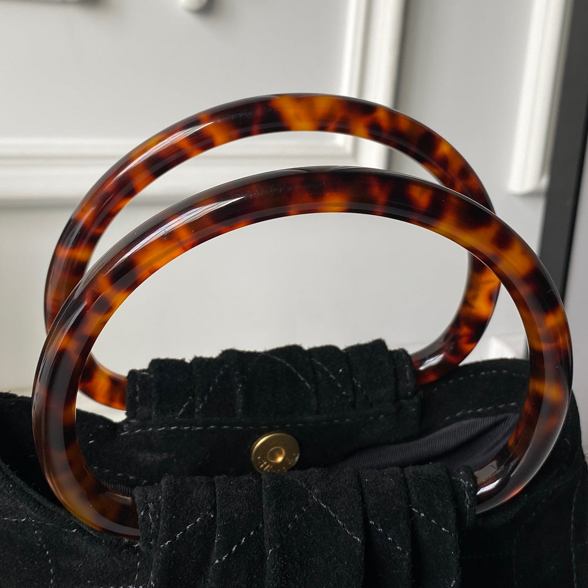 CC 26 Pouch Large Black Tortoiseshell Suede 286192