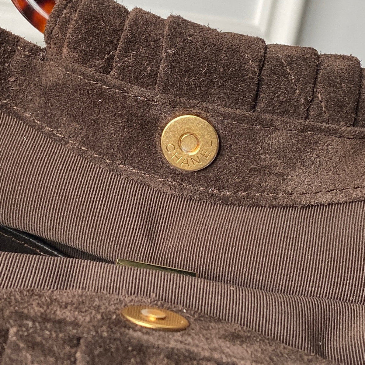 CC 26 Pouch Large Coffee Tortoiseshell Suede 286200