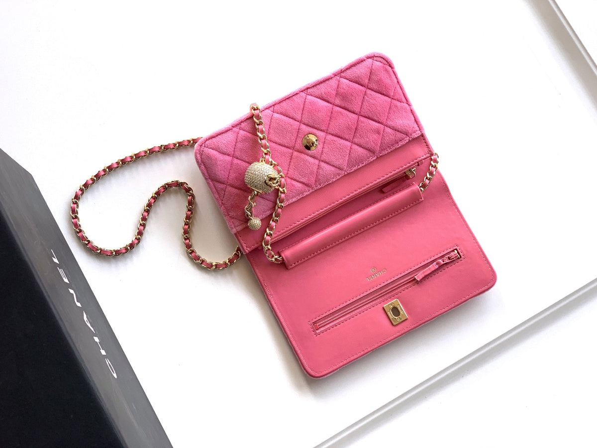 CC 26C Flap Bag 20 Pink Velvet
