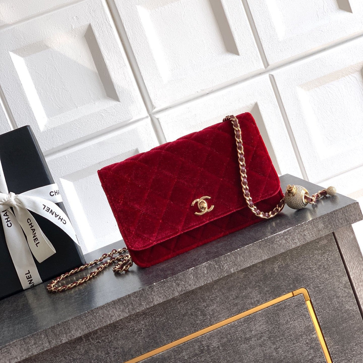 CC 26C Flap Bag 20 Red Velvet