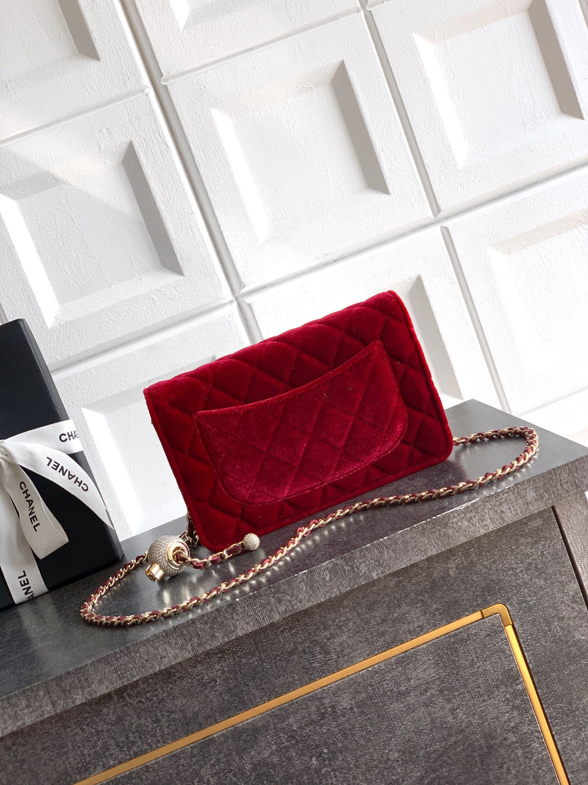 CC 26C Flap Bag 20 Red Velvet