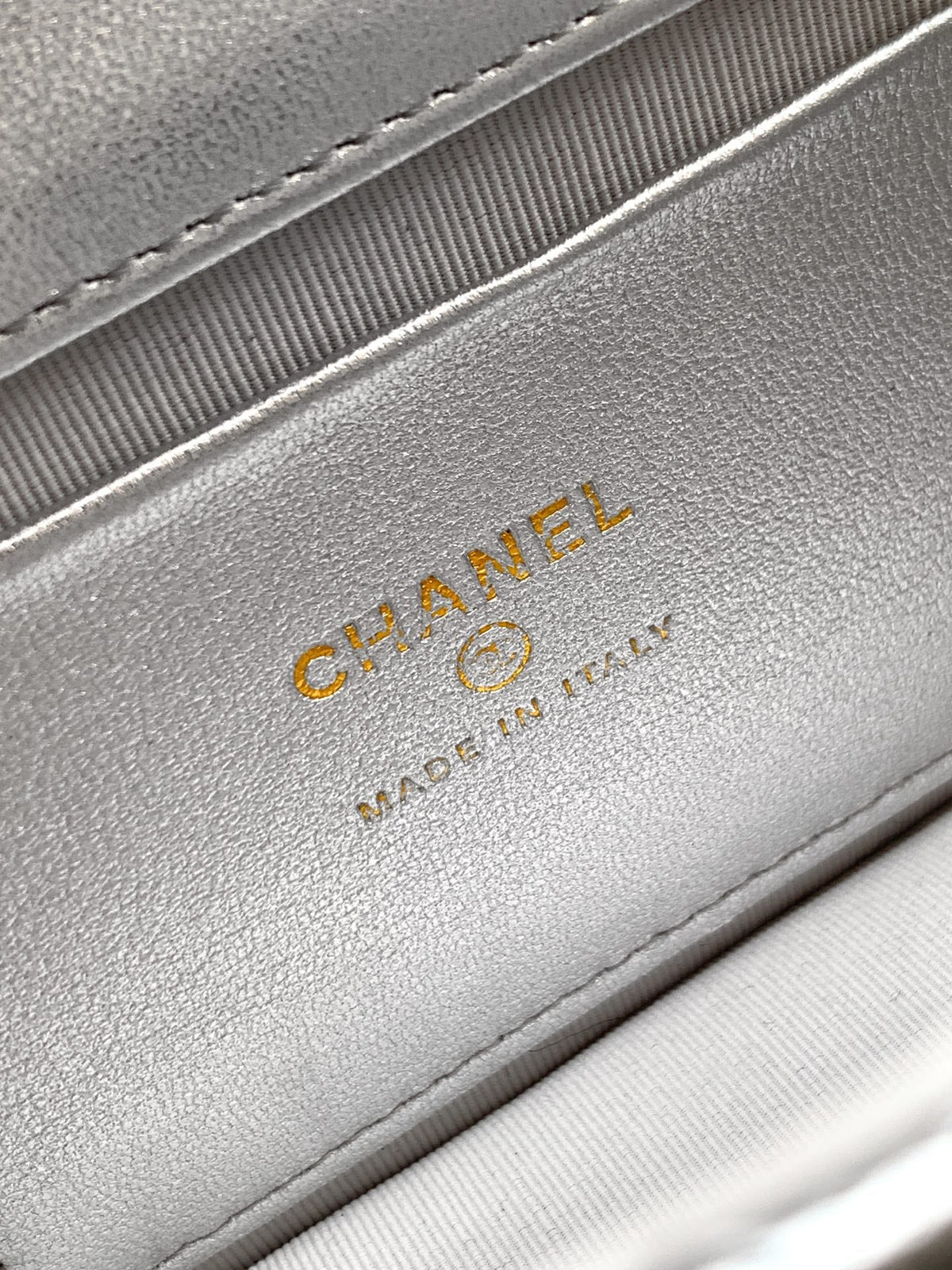 CC Mini Flap Bag 15 With Handle Sliver Metalic Lambskin