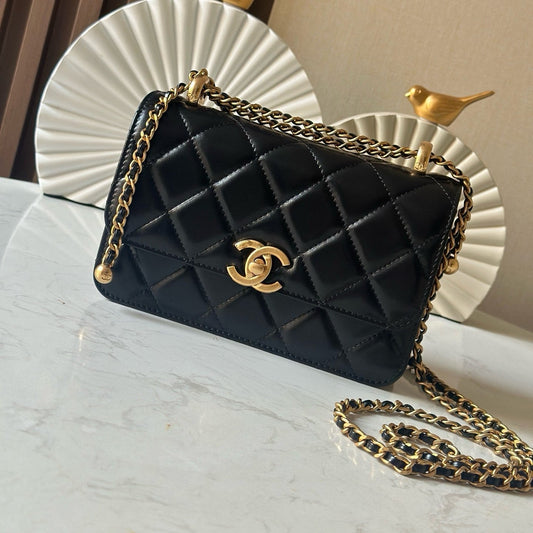 CC Wallet With Strap 19cm Black Quited Lambskin 286331