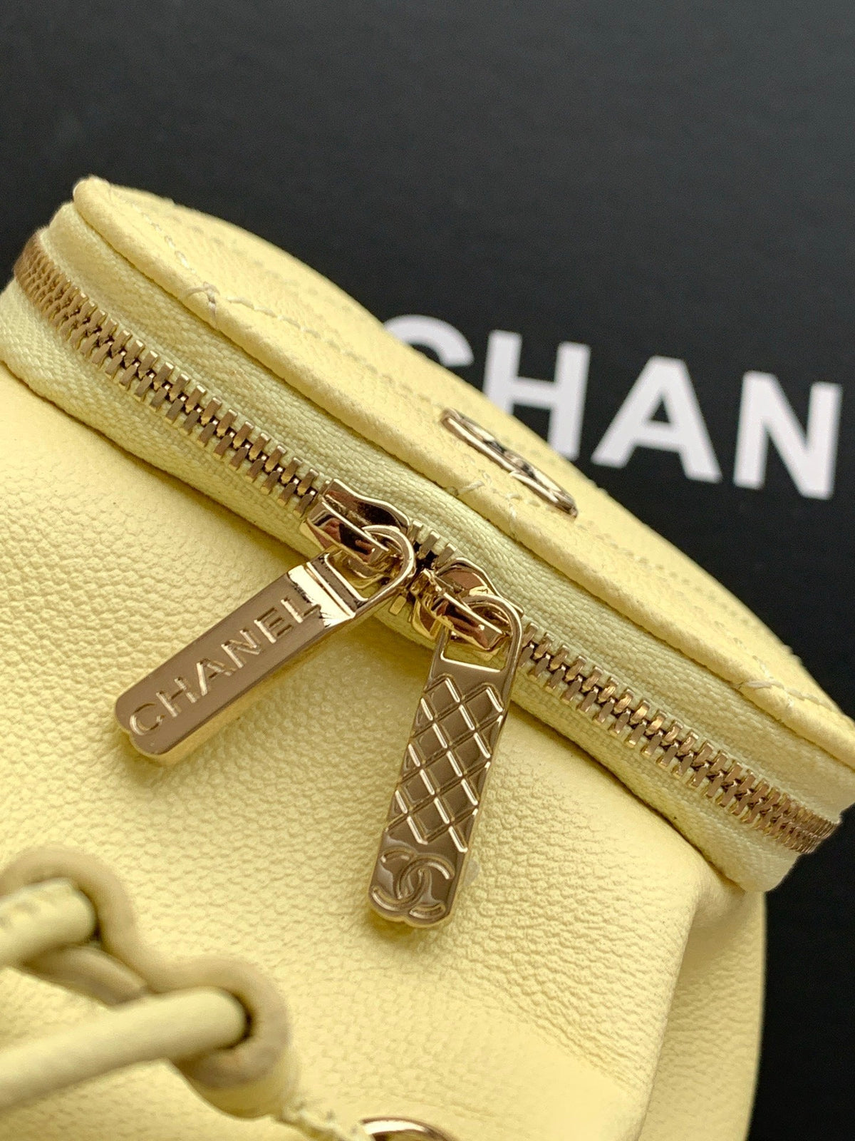 CC Mini Pocket Bucket Bag Light Yellow Caviar Leather Light GHW 269200