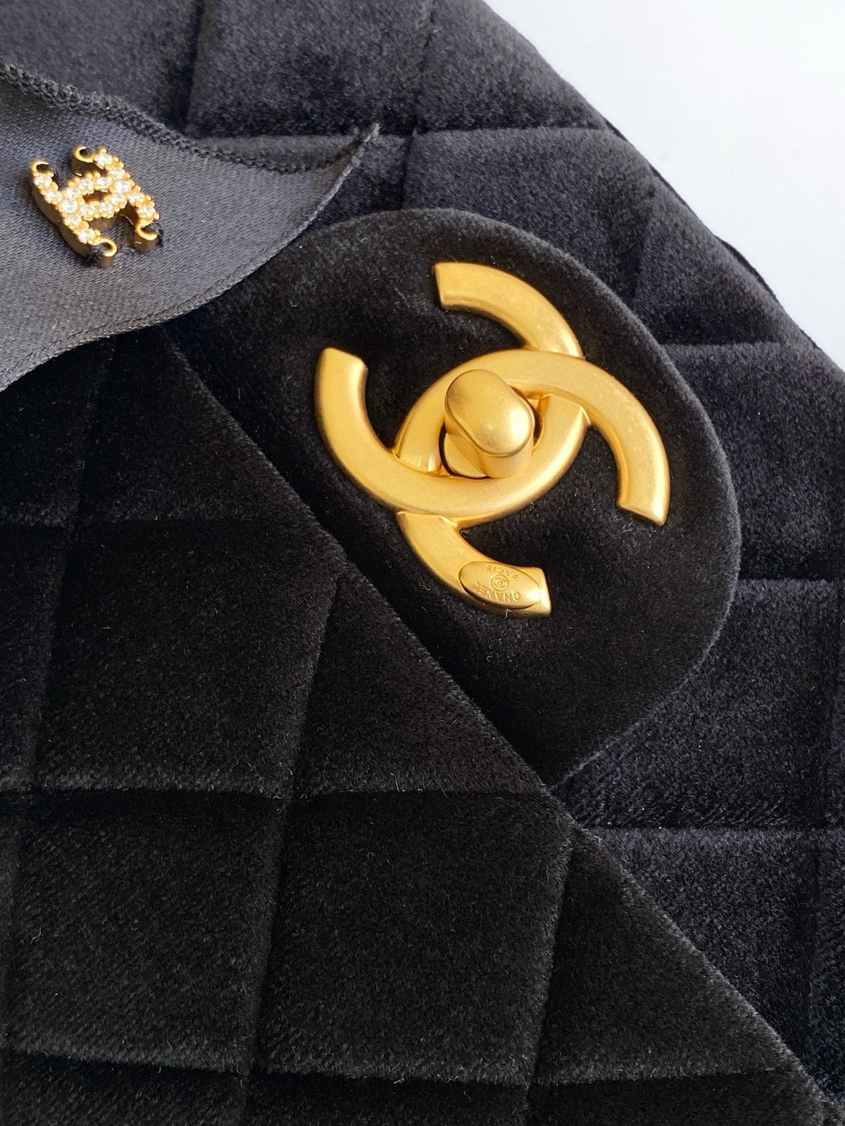 CC FW 25/26 Mini Flap Bag with Top Handle Black Suede GHW