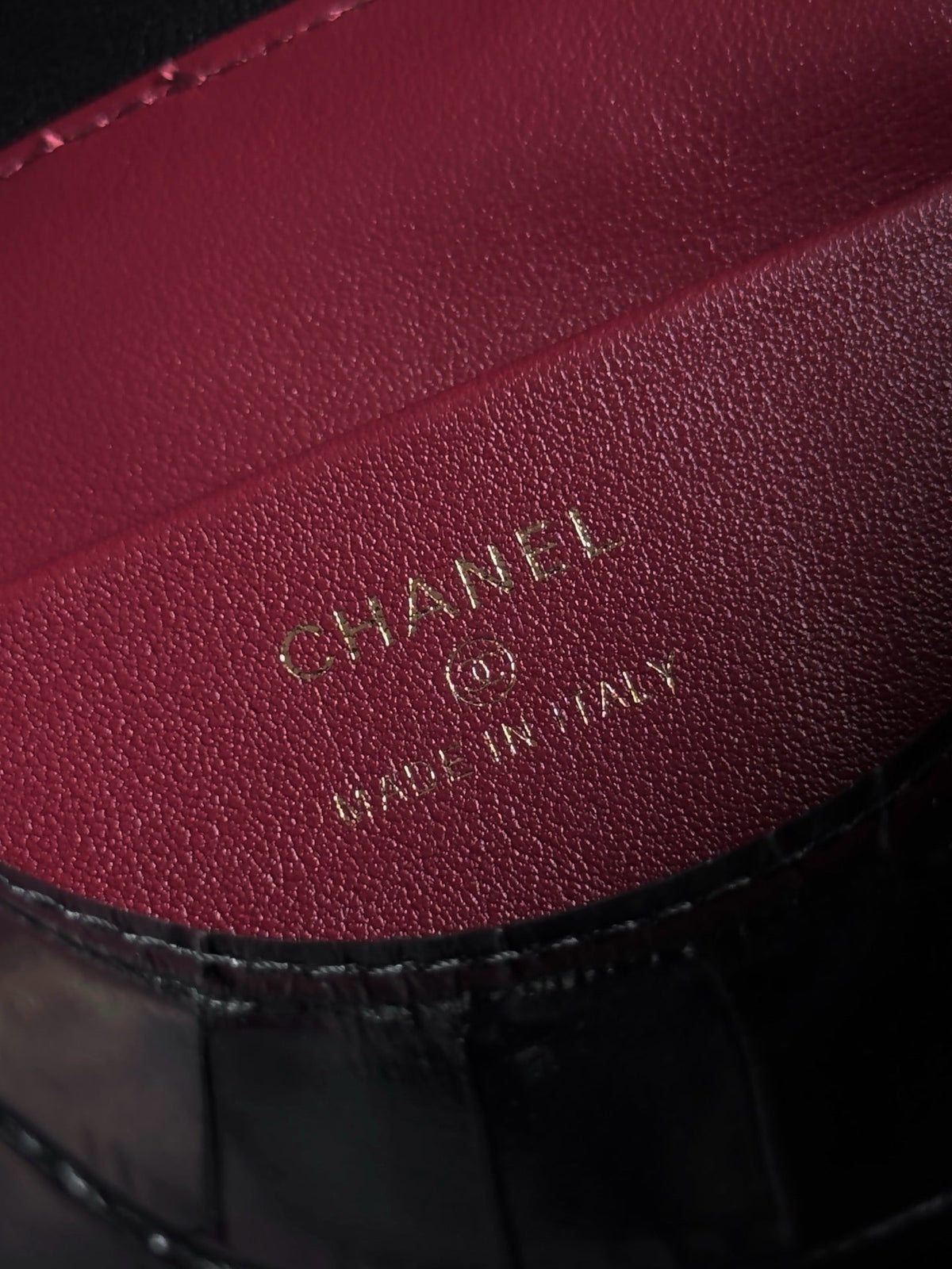 CC 26s Clutch With Chain Black Crocodile Embossed Calfskin