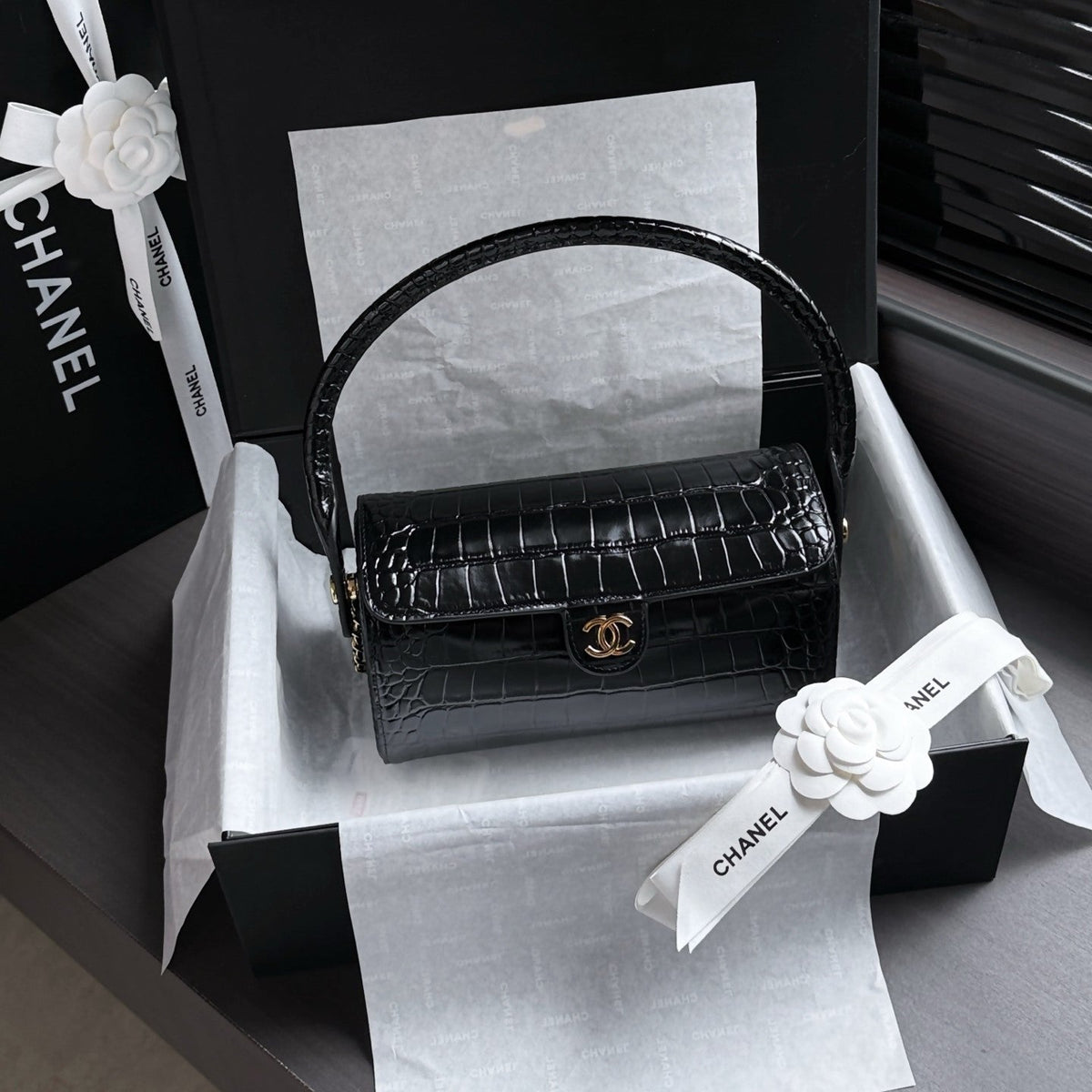 CC 26s Clutch With Chain Black Crocodile Embossed Calfskin
