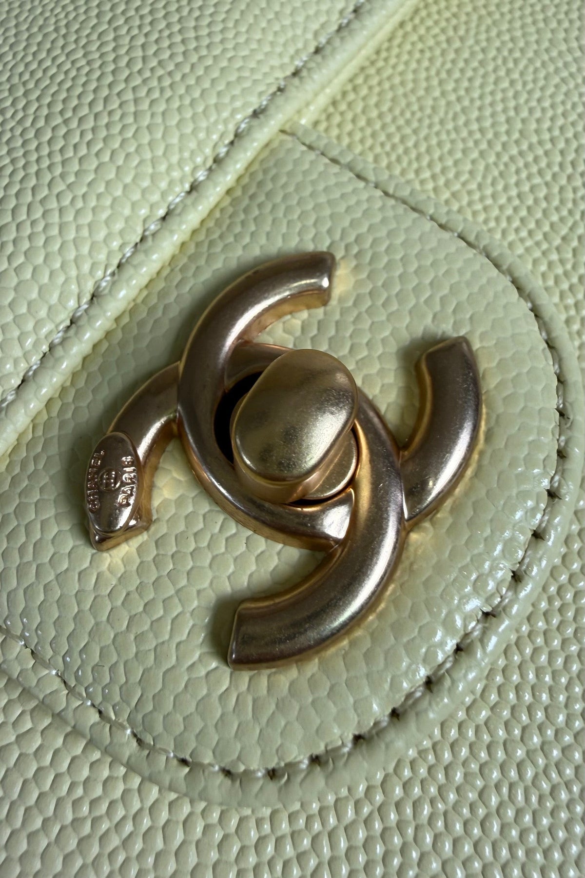 Chanel 26 Shoulder Bag 22 Light Yellow Caviar Leather