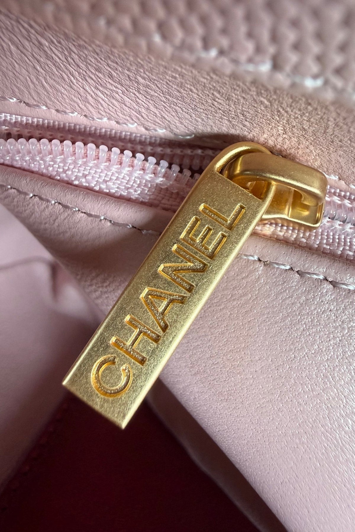 Chanel 26 Shoulder Bag 22 Light Pink Caviar Leather