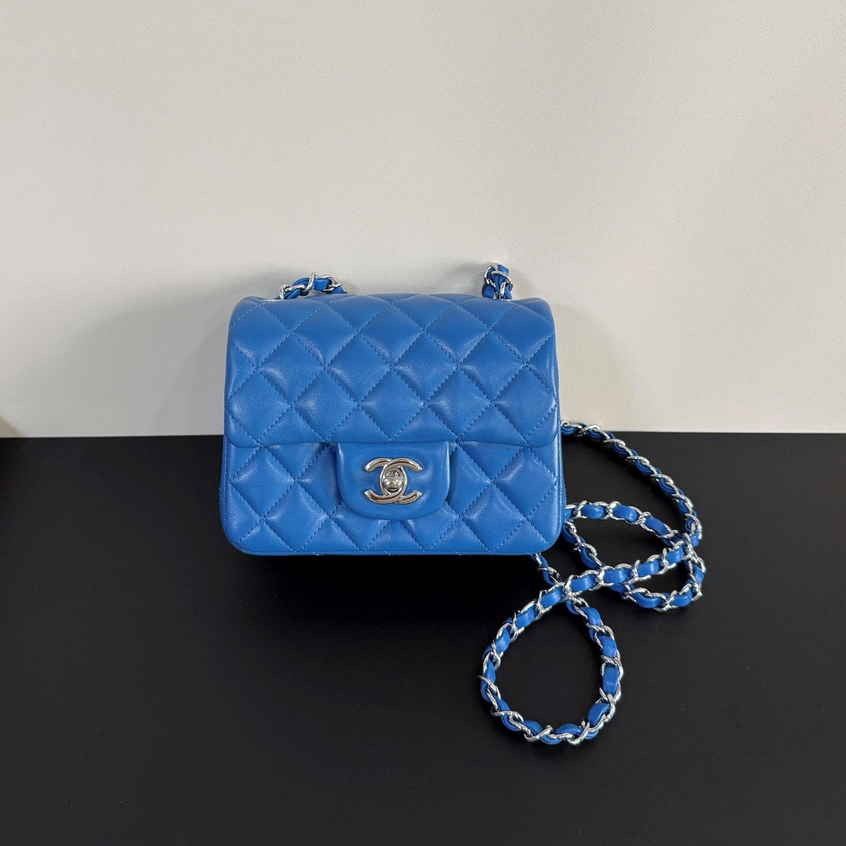 CC Flap Bag 17cm Cobalt Blue Sheepskin SHW 284814
