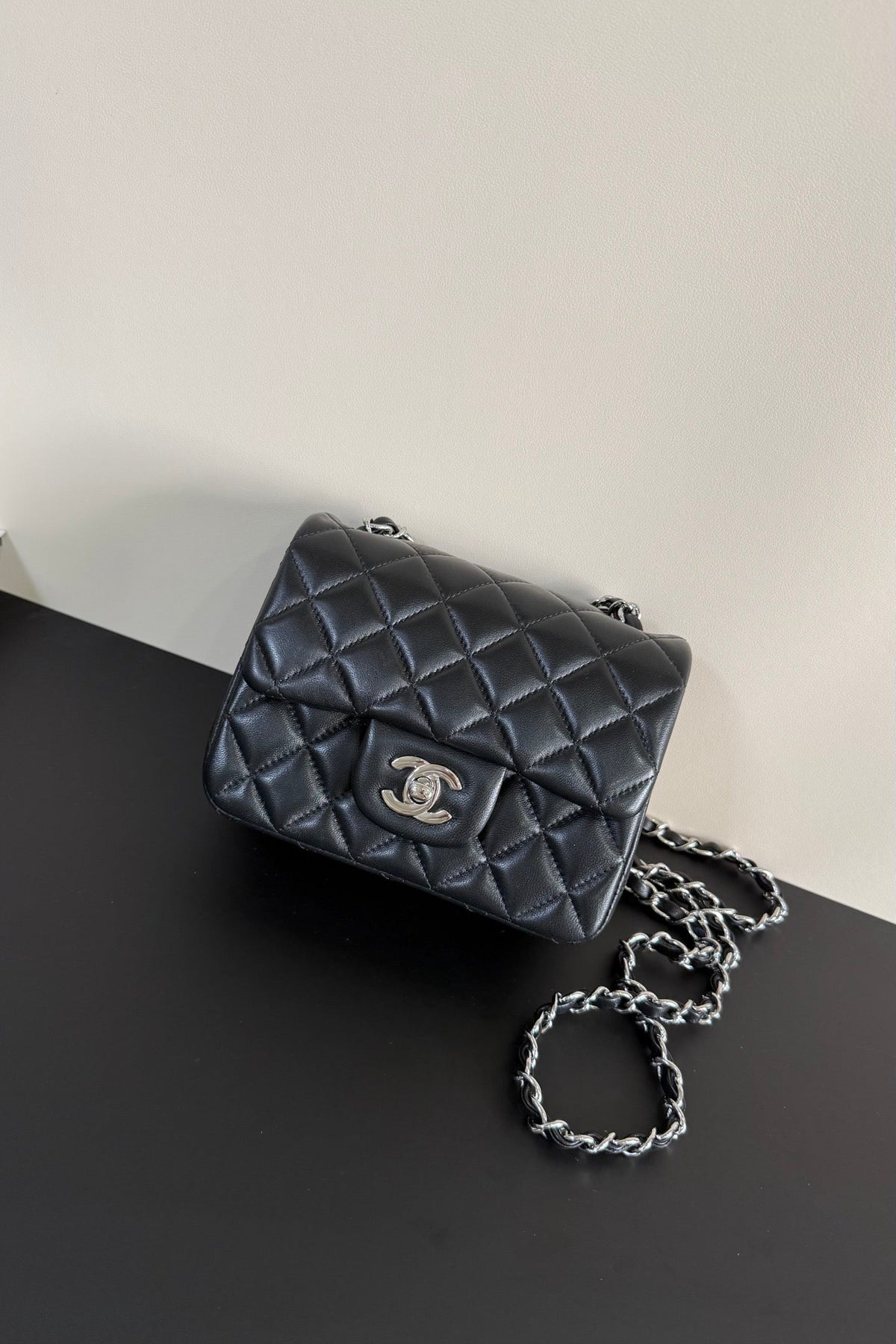 CC Flap Bag 17cm Black Sheepskin SHW 284824