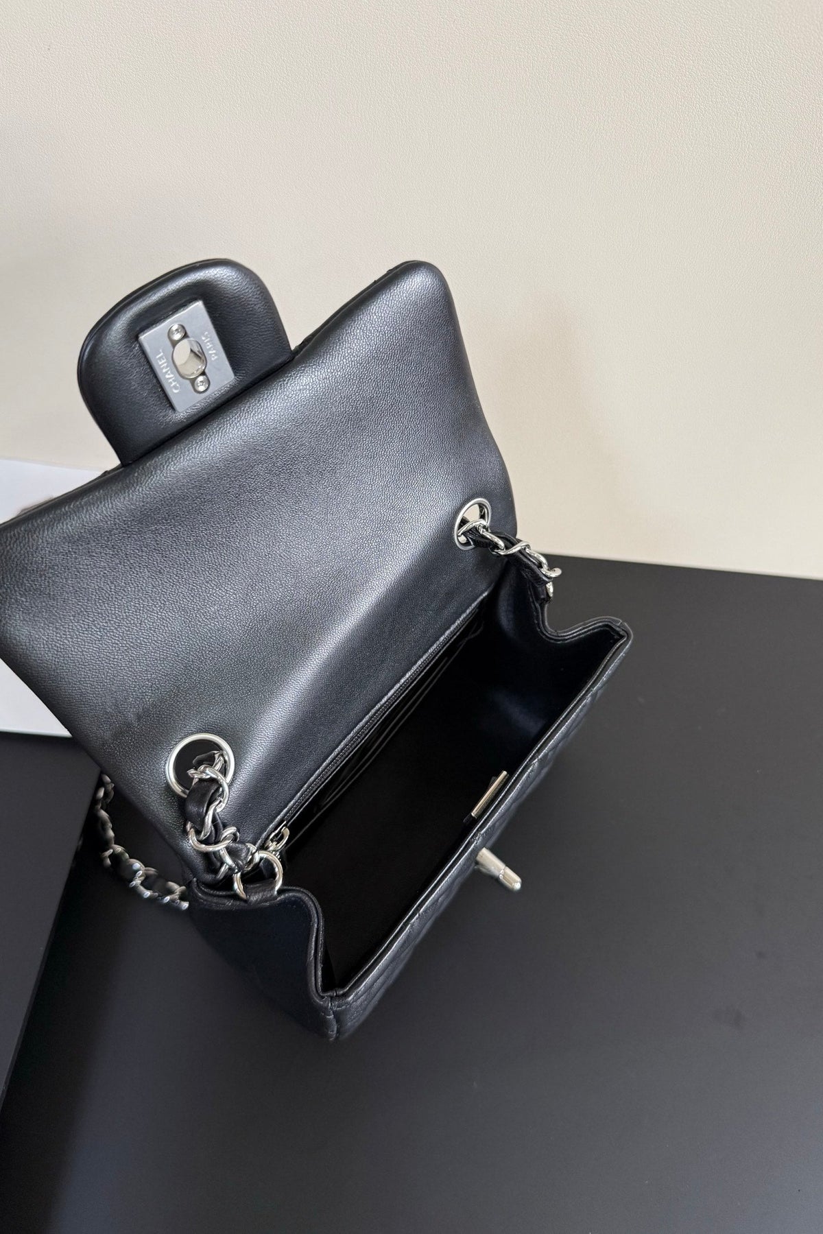 CC Flap Bag 17cm Black Sheepskin SHW 284824