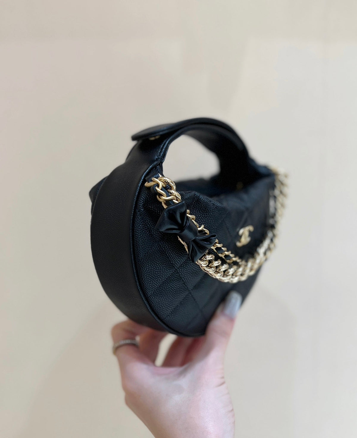 CC Double Chain Bow Pouch Caviar GHW 289787