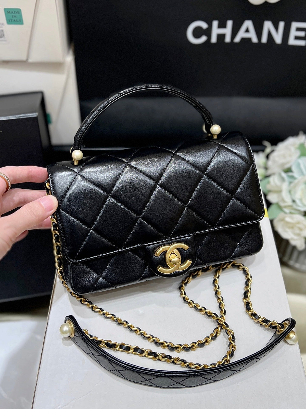 CC 25P Handle Bag 20cm Black Quited Lambskin 290311