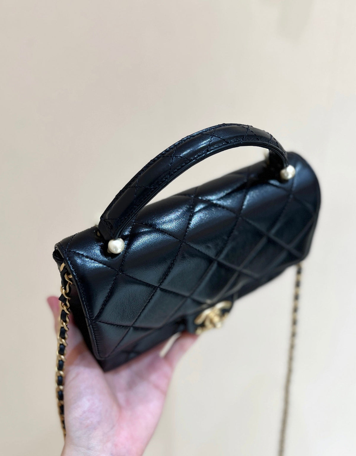 CC 25P Handle Bag 20cm Black Quited Lambskin 290311