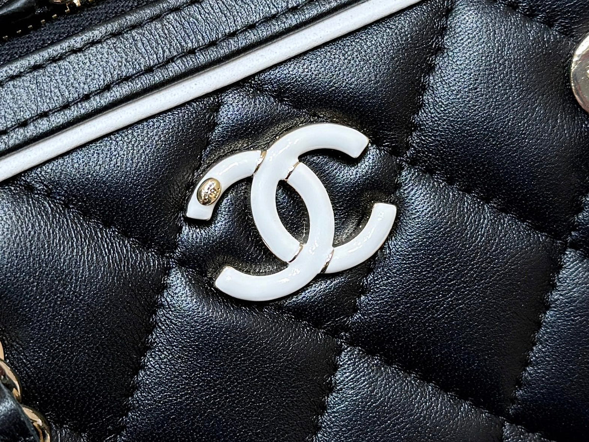 CC 25P Bowling Bag 18.5cm Black Quited Lambskin 290304