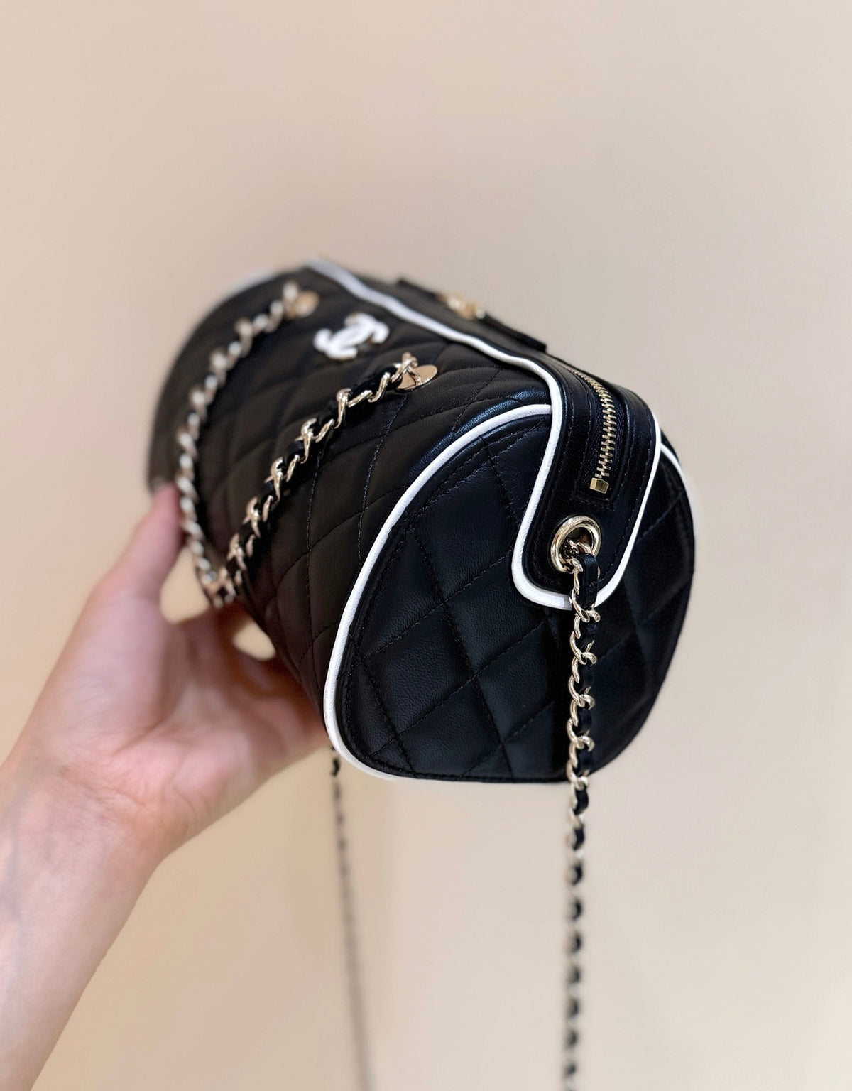 CC 25P Bowling Bag 18.5cm Black Quited Lambskin 290304