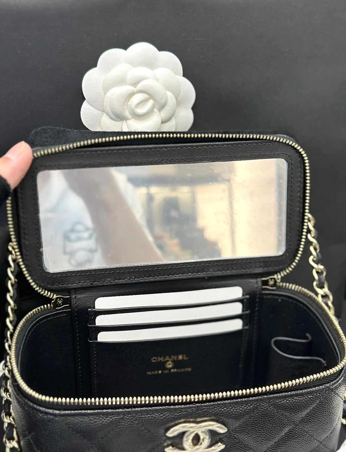CC Coco Crush Vanity Case Black Caviar Leather 290246