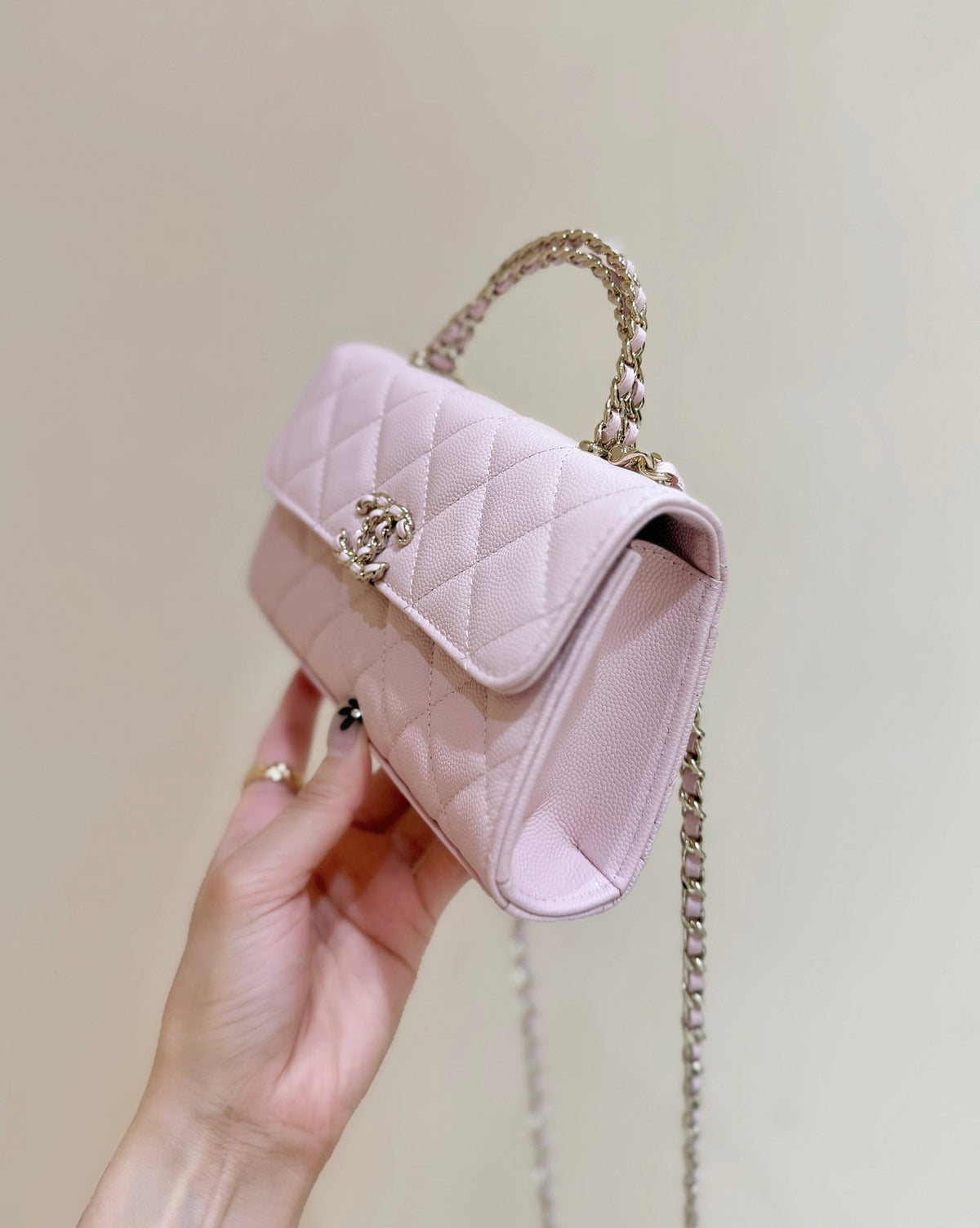 CC 25s Kelly Handle Bag Light Pink Caviar Leather