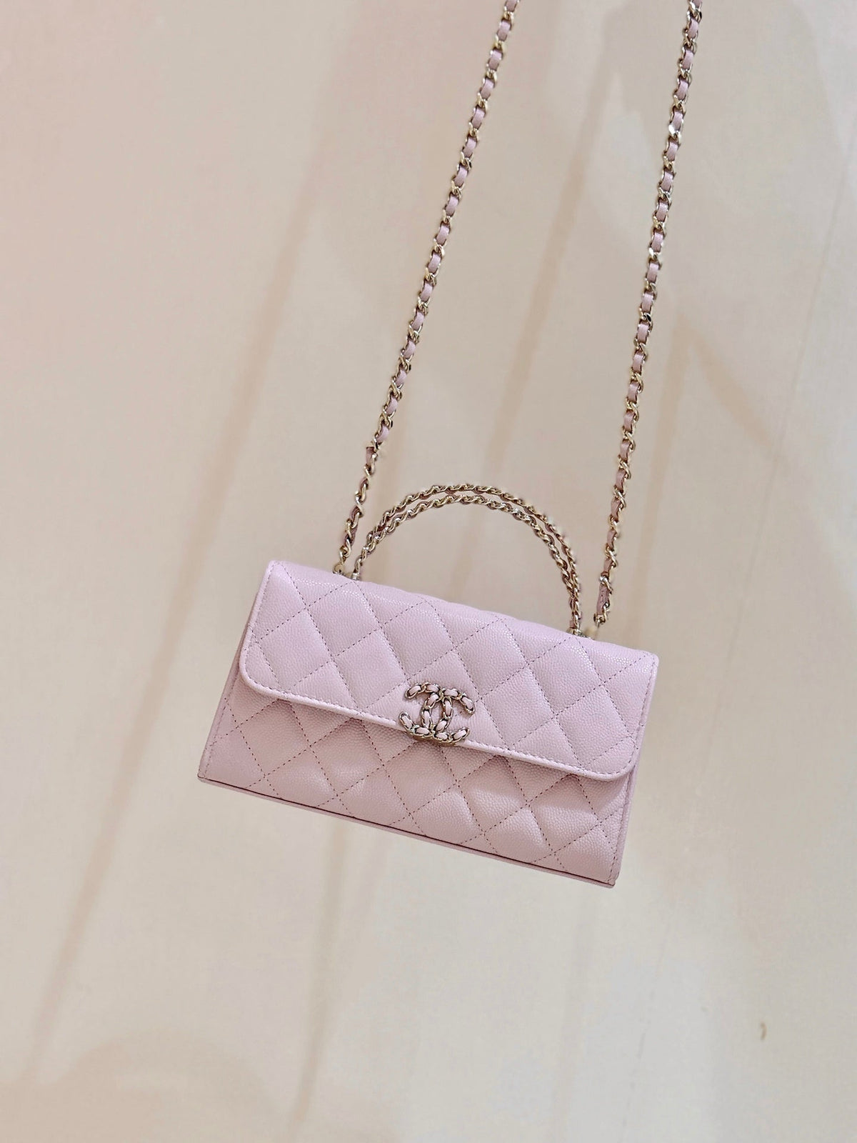 CC 25s Kelly Handle Bag Light Pink Caviar Leather