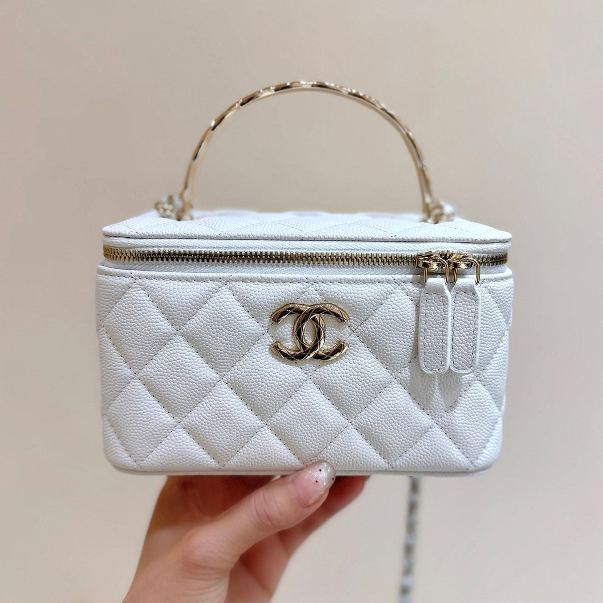CC Coco Crush Vanity Case White Caviar Leather 290254