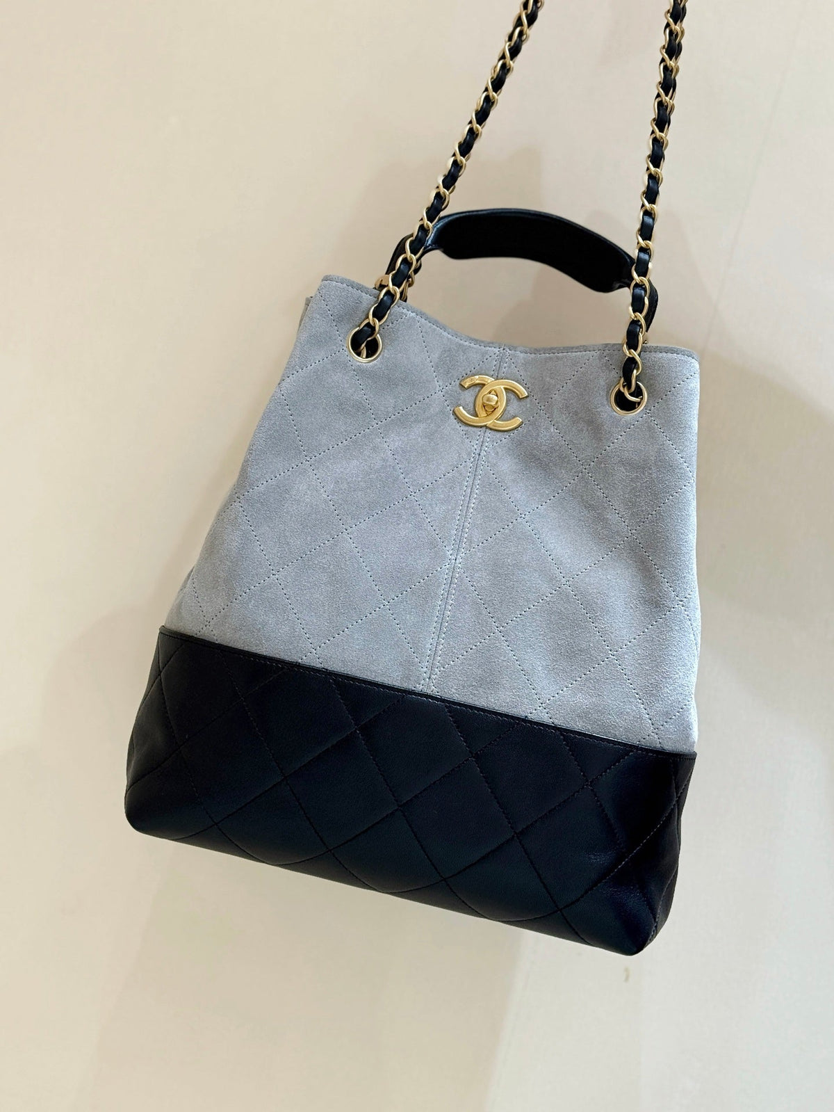CC 25A Hobo 29cm Gray Black Suede Lambskin