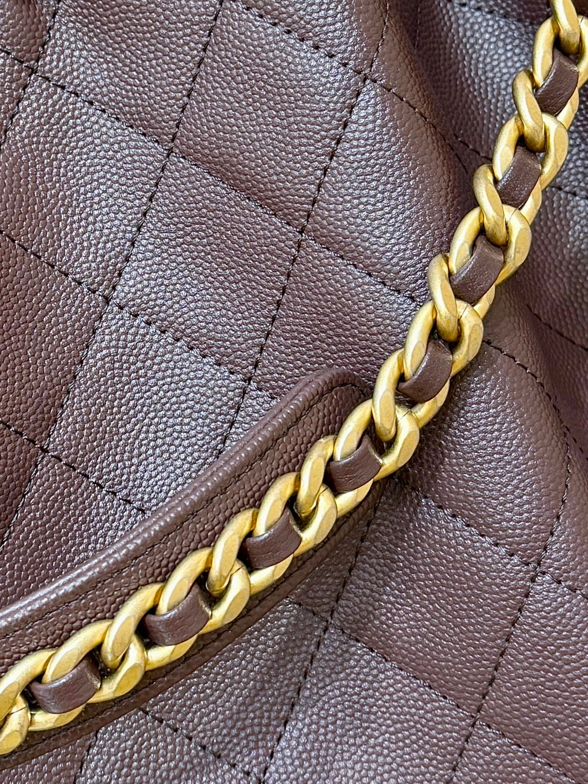 CC 25C Hobo Bag Large 40cm Coffee Caviar GHW 290189