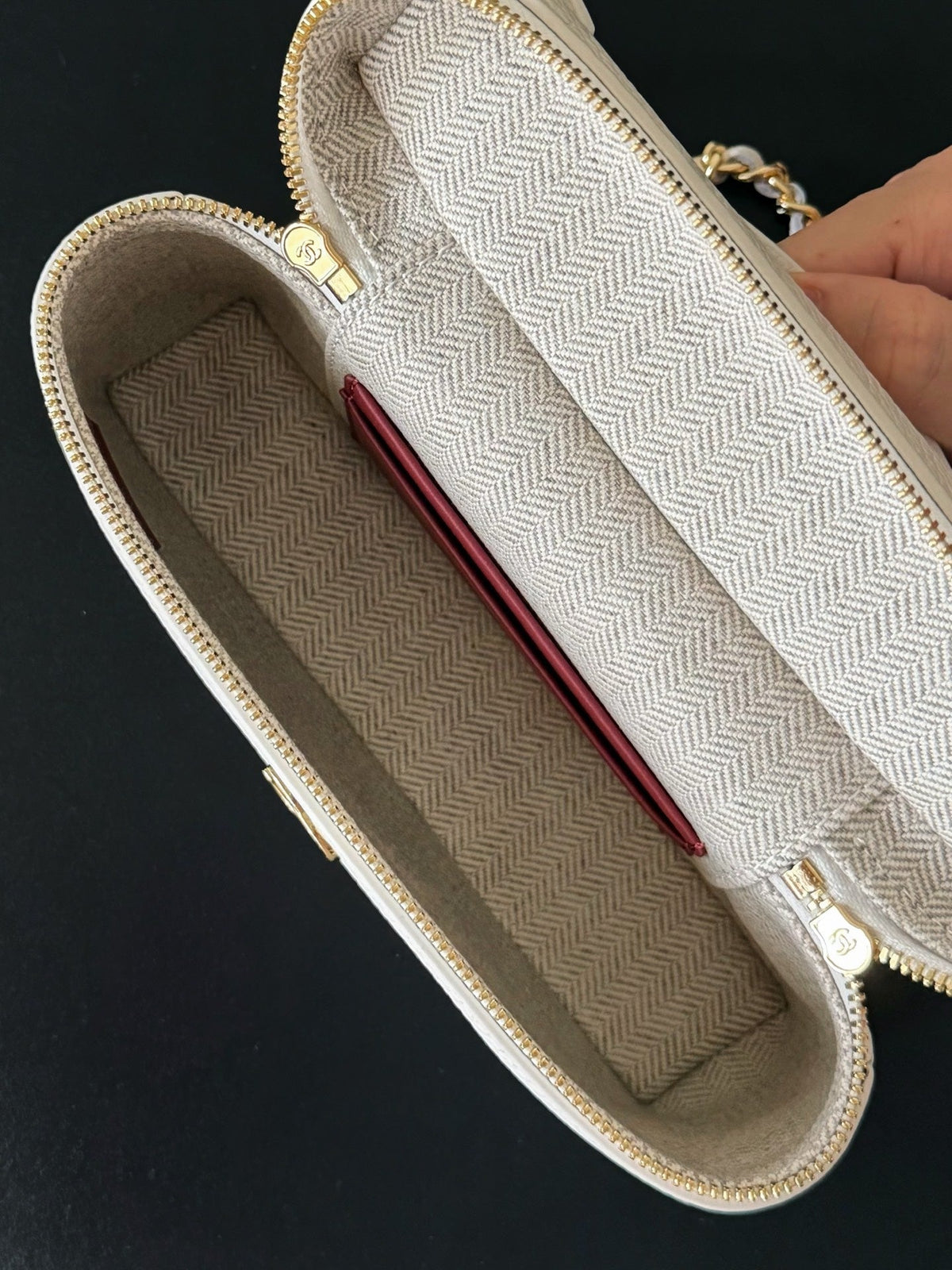 CC 26s Vanity Bag 19.5cm White Cowhide