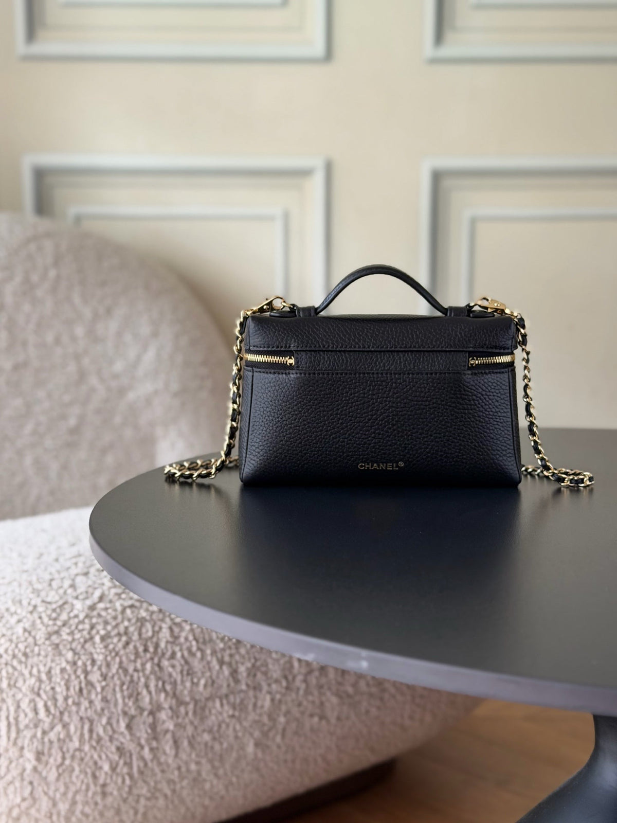 CC 26s Vanity Bag 19.5cm Black Cowhide