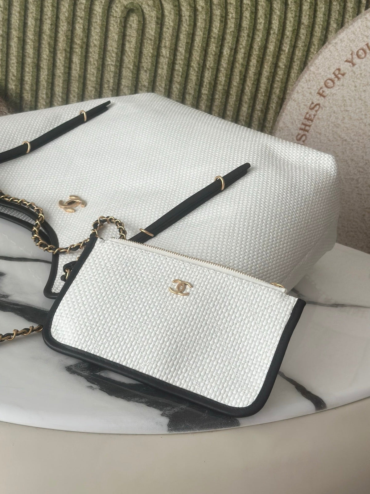 CC Maxi Hobo Bag 43cm White Straw Leather
