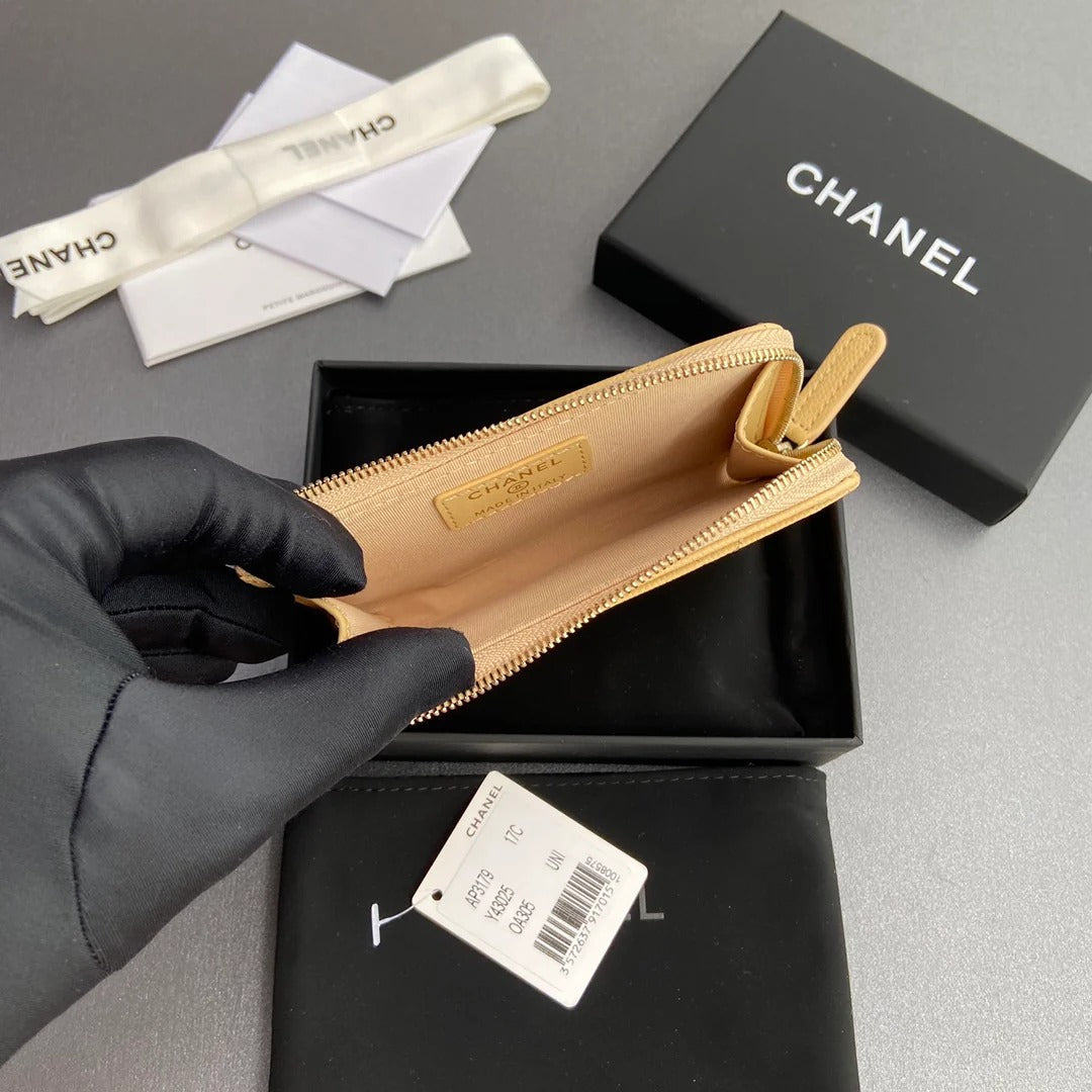 Chanel 2026 Quilted Card Holder 13cm Apricot Grained Calfskin