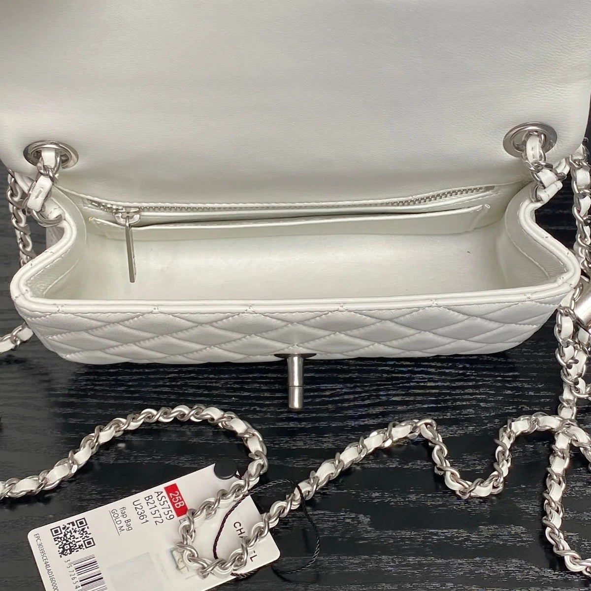CHANEL 25S FLAP BAG 20 IN WHITE CALFSKIN SILVER HARDWARE