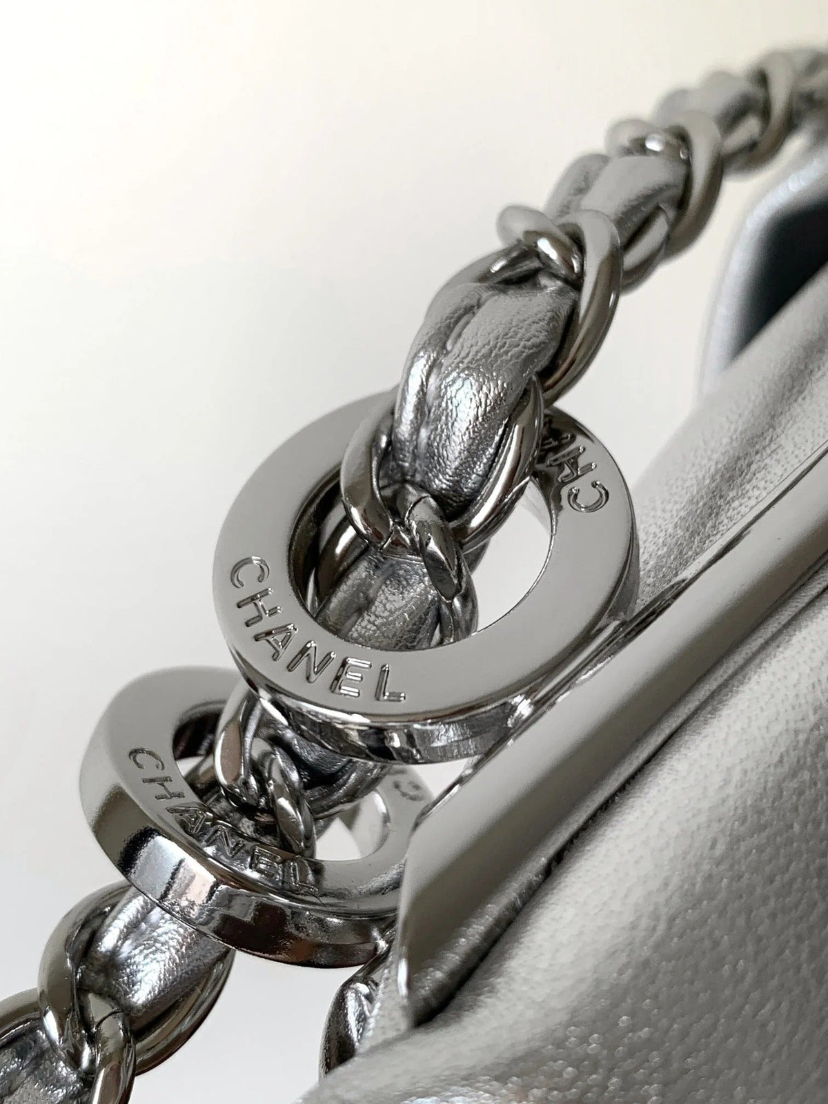 CHANEL 25S HOBO BAG 40 CM IN SILVER SMOOTH CALFSKIN