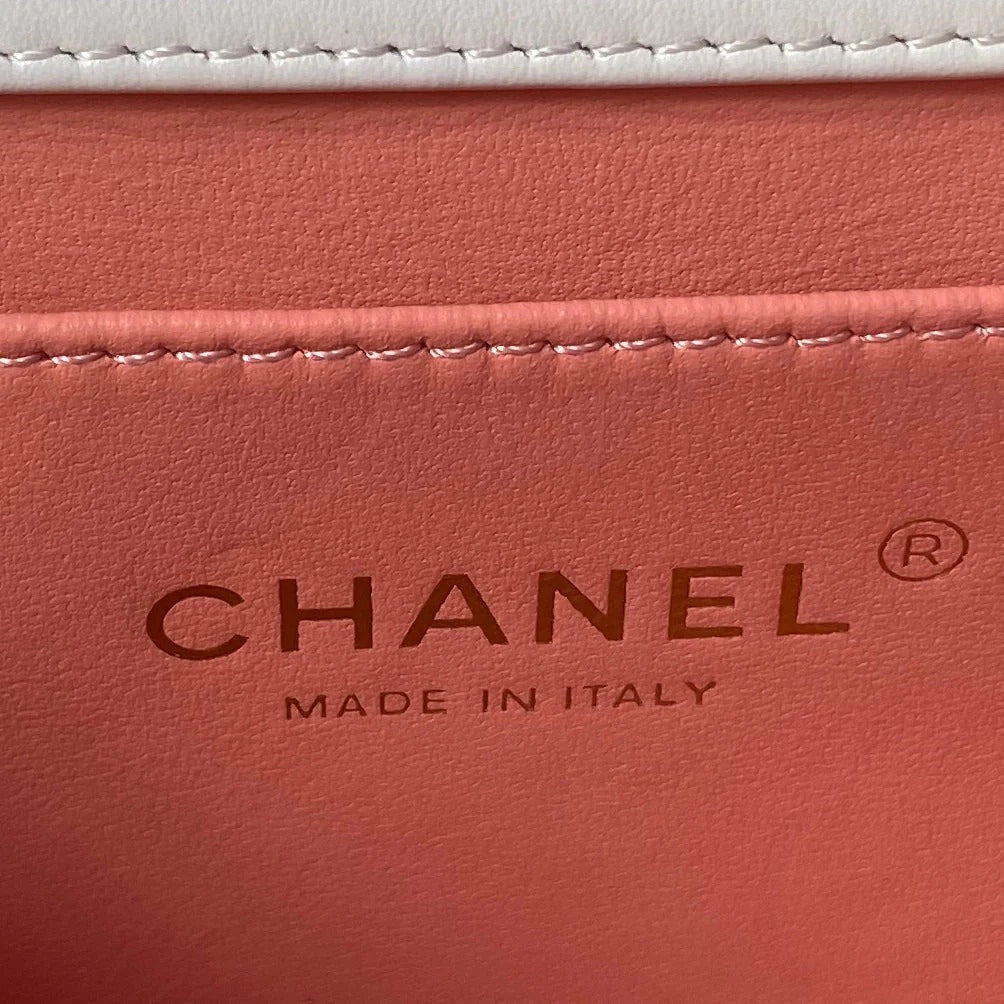 CHANEL 25S MINI FLAP BAG 19 IN WHITE CALFSKIN GOLD HARDWARE