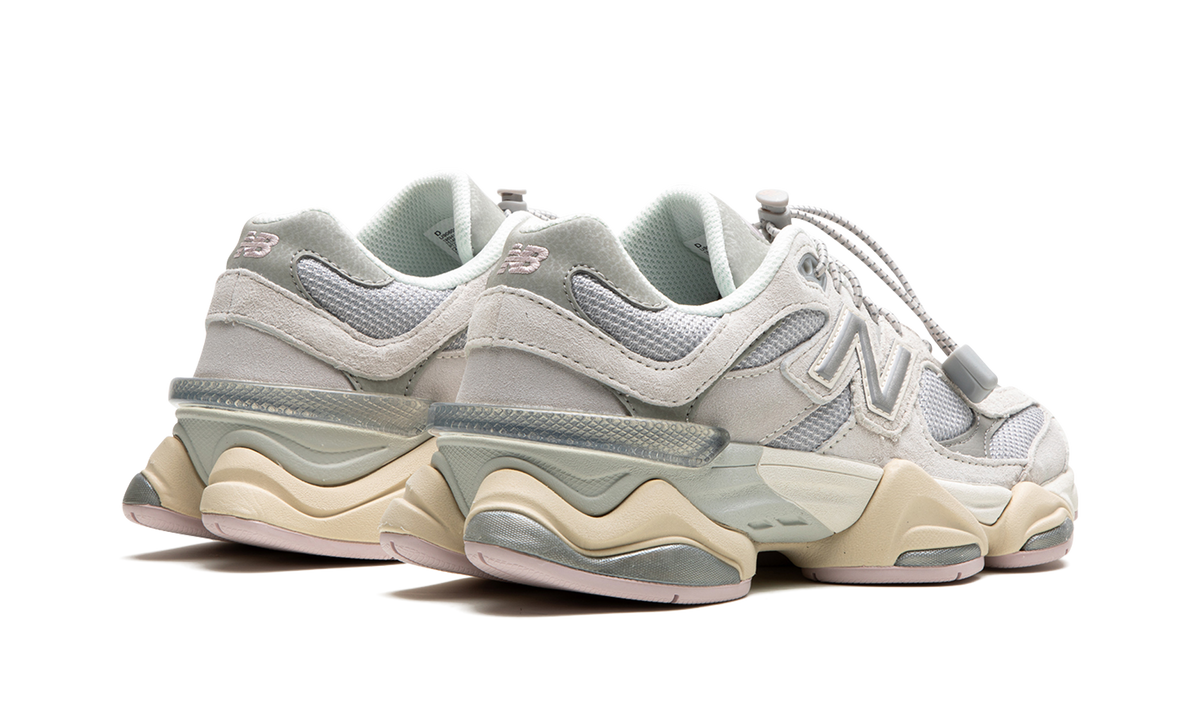 9060 "Grey Matter" U9060GM