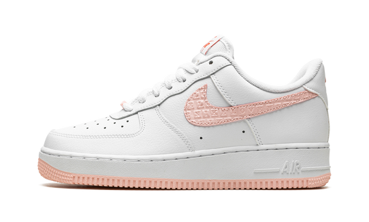 AIR FORCE 1 LO MNS WMNS "Valentine's Day 2022" DQ9320 100